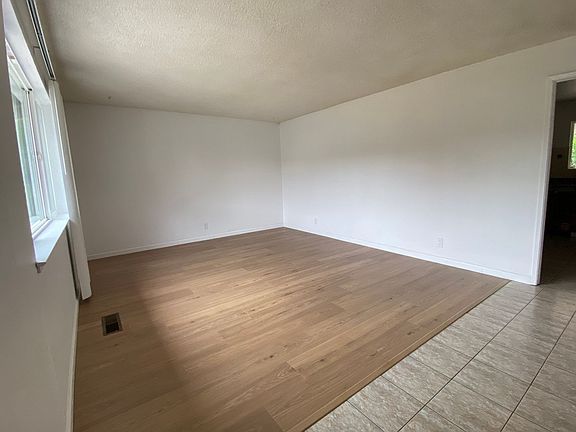 2nd image of 2043 Limewood Dr