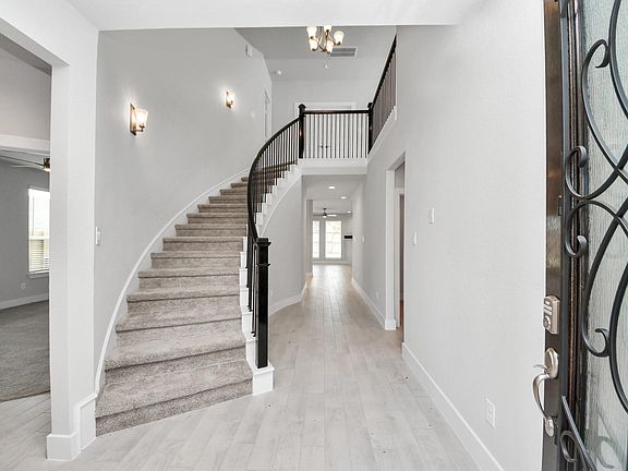 3rd image of 3102 Native Spring Dr