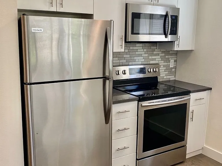 1620 Belmont Ave #221 — Photo 7