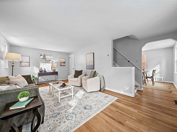 5th image of 11 Earlswood Ave