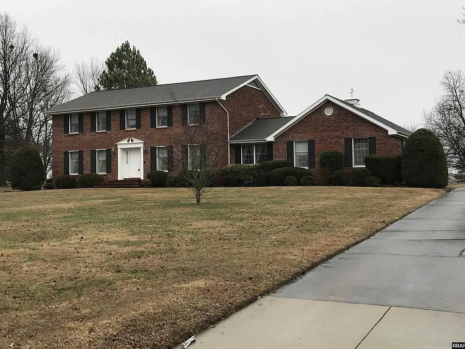 1st image of 2204 Pleasant Valley Ave
