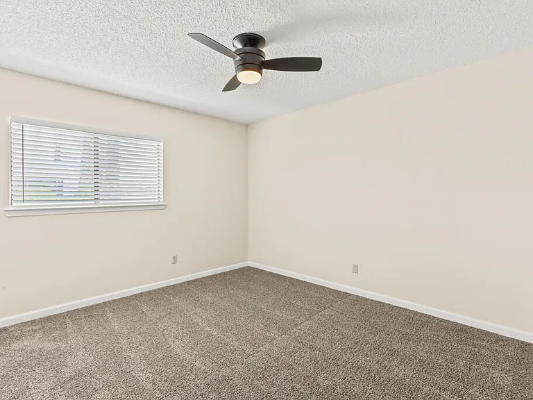 1861 Sonoma Pl — Photo 19