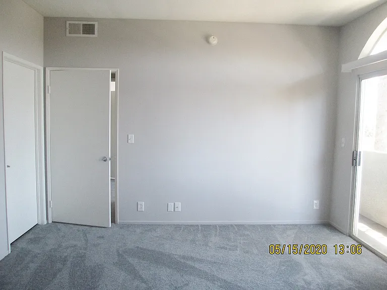 Lido Apartments - 11221 Richland Ave — Photo 20