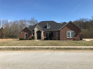 418 Oak Park Way, Greenwood, AR 72936
