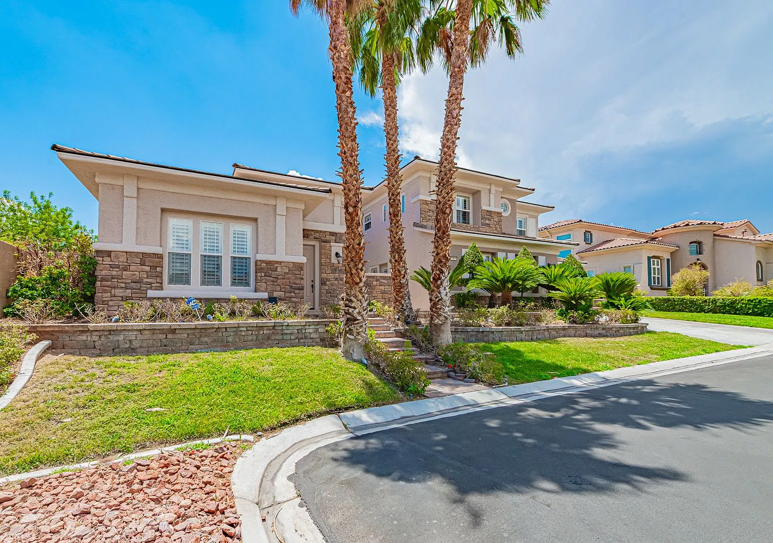 Gate Community With Private Pool And Spa — Photo 4