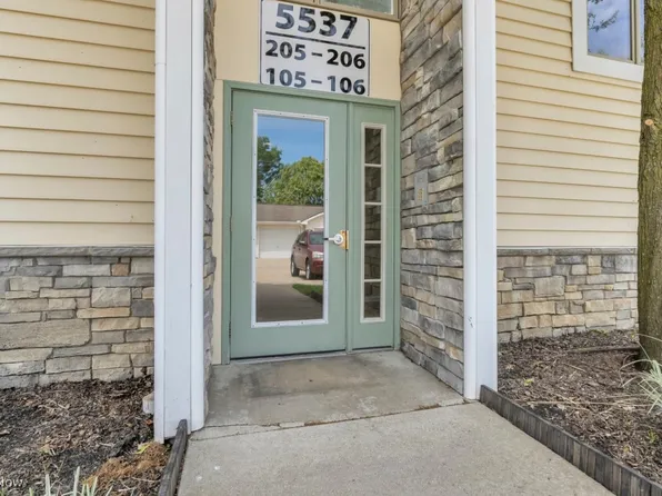 5537 Beavercrest Dr APT 106, Lorain, OH 44053