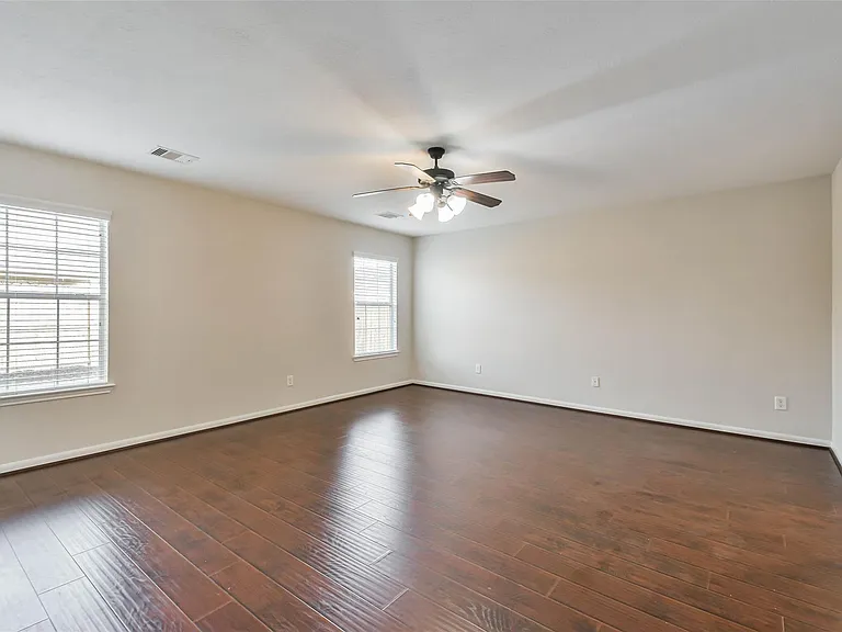 7718 Shavano Ln — Photo 14