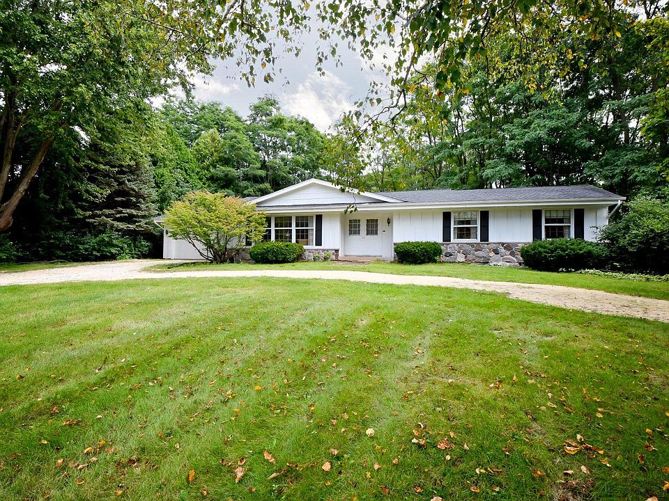 1st image of 10712 N Tarrytown Ln