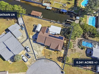 1602 Bataan Ln, Gulf Breeze, FL, 32563