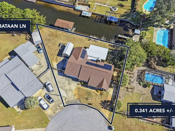 1602 Bataan Ln, Gulf Breeze, FL 32563