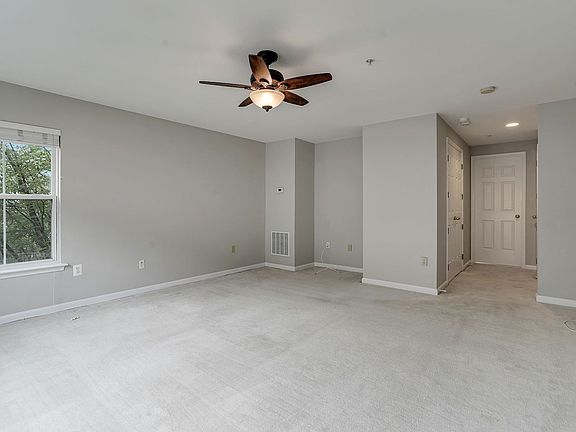 5th image of 211 Medlock Ln