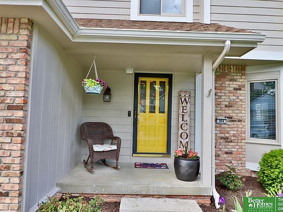 3rd image of 904 Joseph Dr