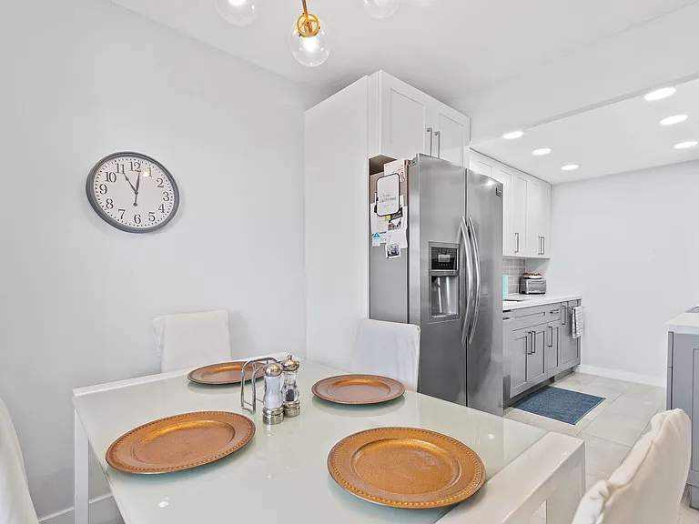 4064 Cornwall Dr #D — Photo 5