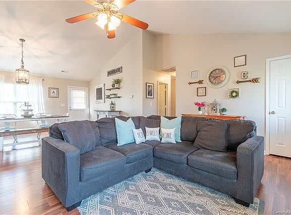 4th image of 1559 Seejay Ct