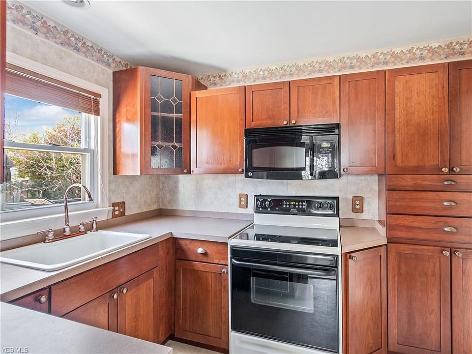 1st image of 2324 Shaw Ave