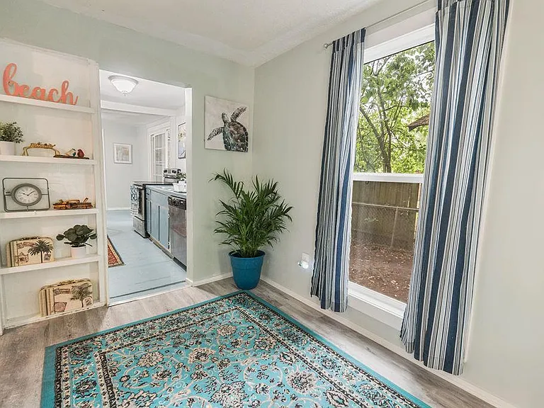 317 Ballentine St — Photo 54