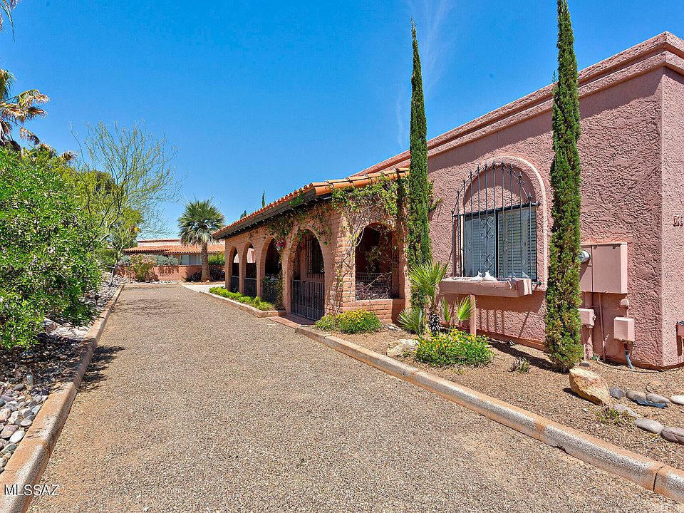 1st image of 749 W Vista Hermosa Dr