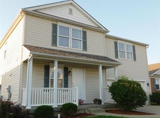 972 Koenig Dr, Godfrey, IL 62035