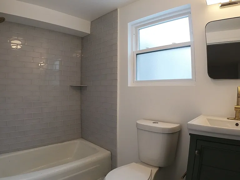 4219 N Albany Ave #2 — Photo 4