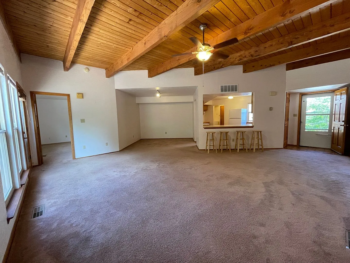 Quiet Garver Lane home in White Rock. — Photo 3