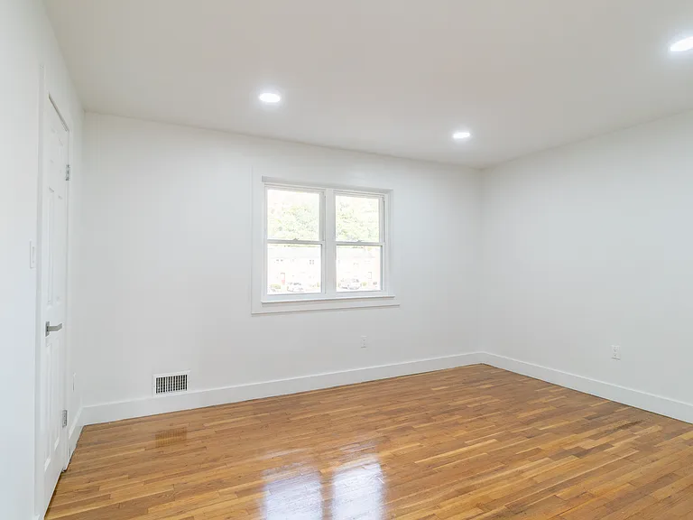 520 Adams Ln #2 — Photo 23