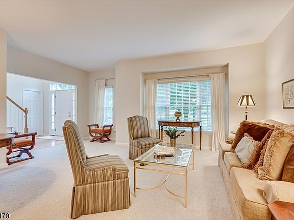 3rd image of 2 Jupiter Hills Ct