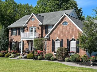 16 Willow Pond Ct, Woolwich Township, NJ 08085