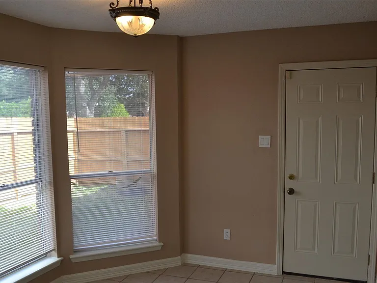 4203 Field Meadow Dr — Photo 15