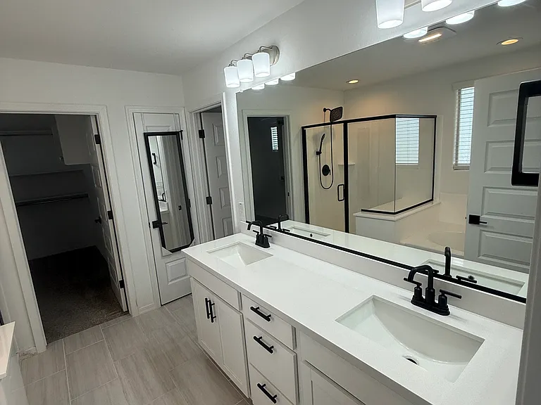 9009 W Oregon Ave — Photo 16