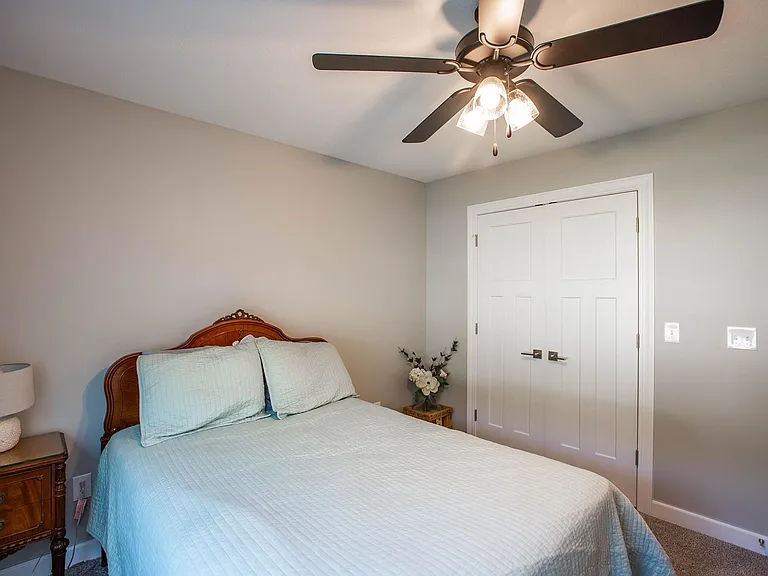 4804 Plumthicket Dr — Photo 28