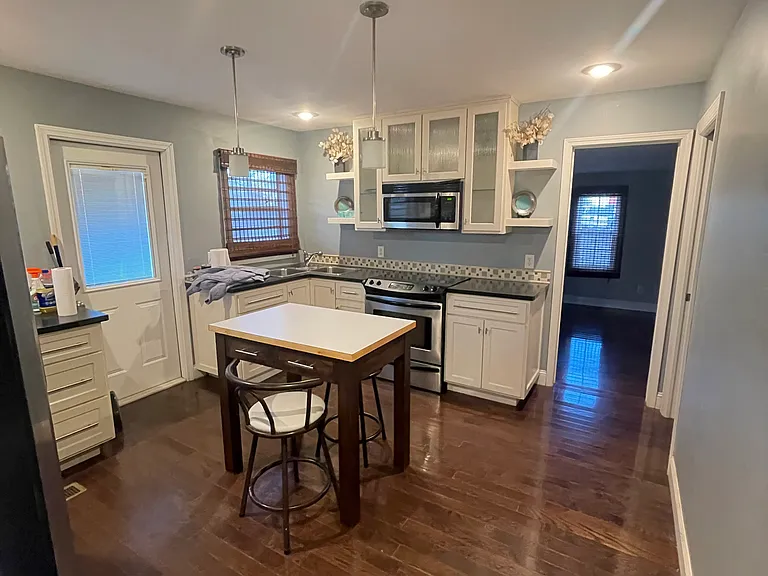 133 Brooks Rd — Photo 9