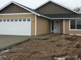 152 London Ln, Chehalis, WA 98532