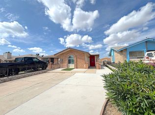 809 Los Surcos Rd, El Paso, TX 79907