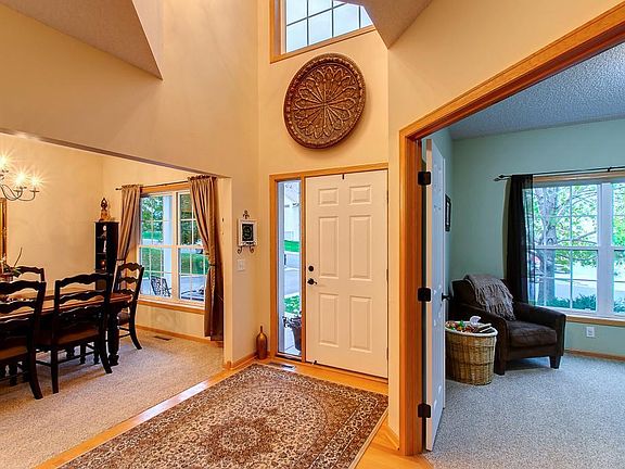 3rd image of 1205 Park Ct