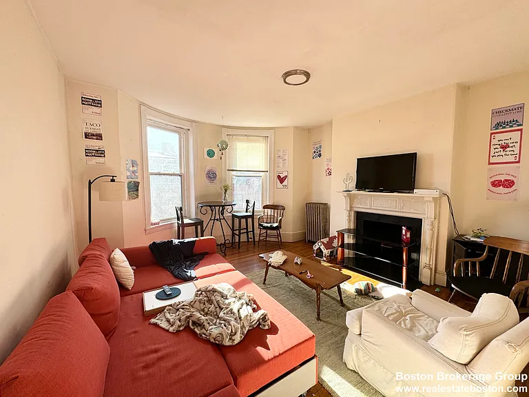 23 Symphony Rd #4 — Photo 2