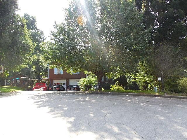 2nd image of 3717 Richland Cir