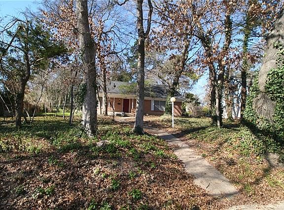 3rd image of 1519 Windchime Dr