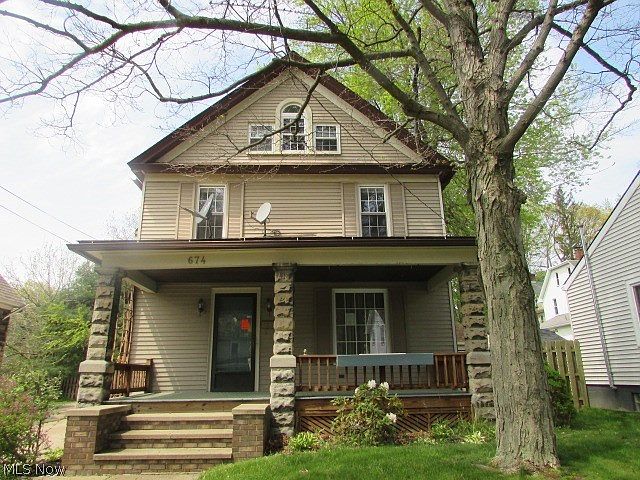 1st image of 674 E Euclid Ave