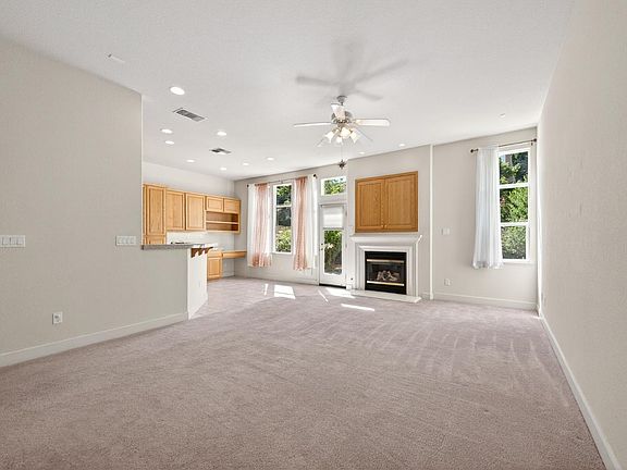 5th image of 8605 Fountain Blue Court