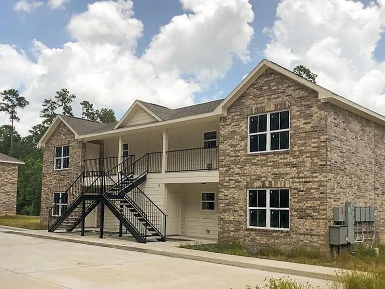 1000 Foster Dr #3C — Photo 1