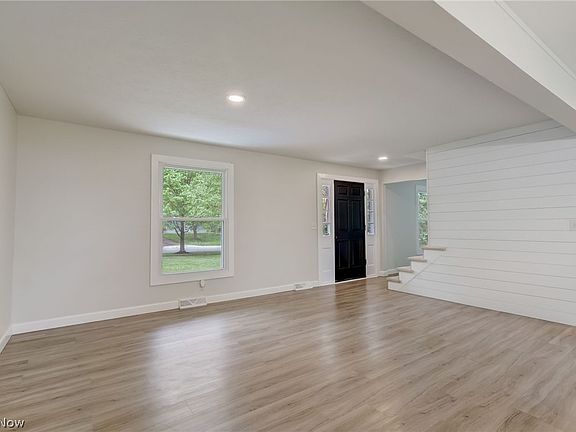 2nd image of 57 Skyview Dr