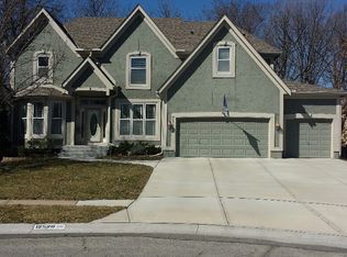 12520 S Hagan Cir, Olathe, KS 66062