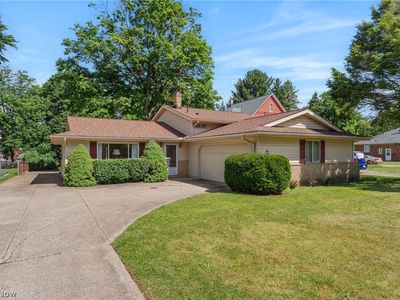 21820 Mastick Rd, Fairview Park, OH, 44126
