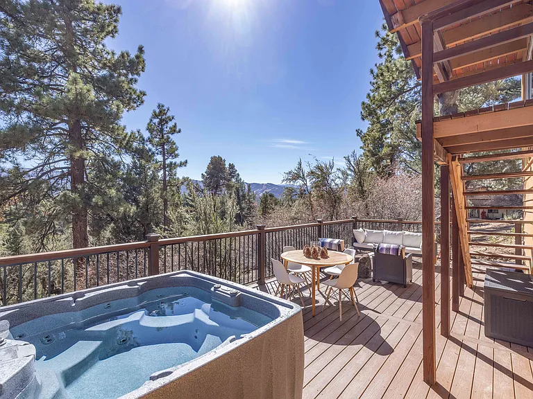 1086 Whispering Forest Dr — Photo 26