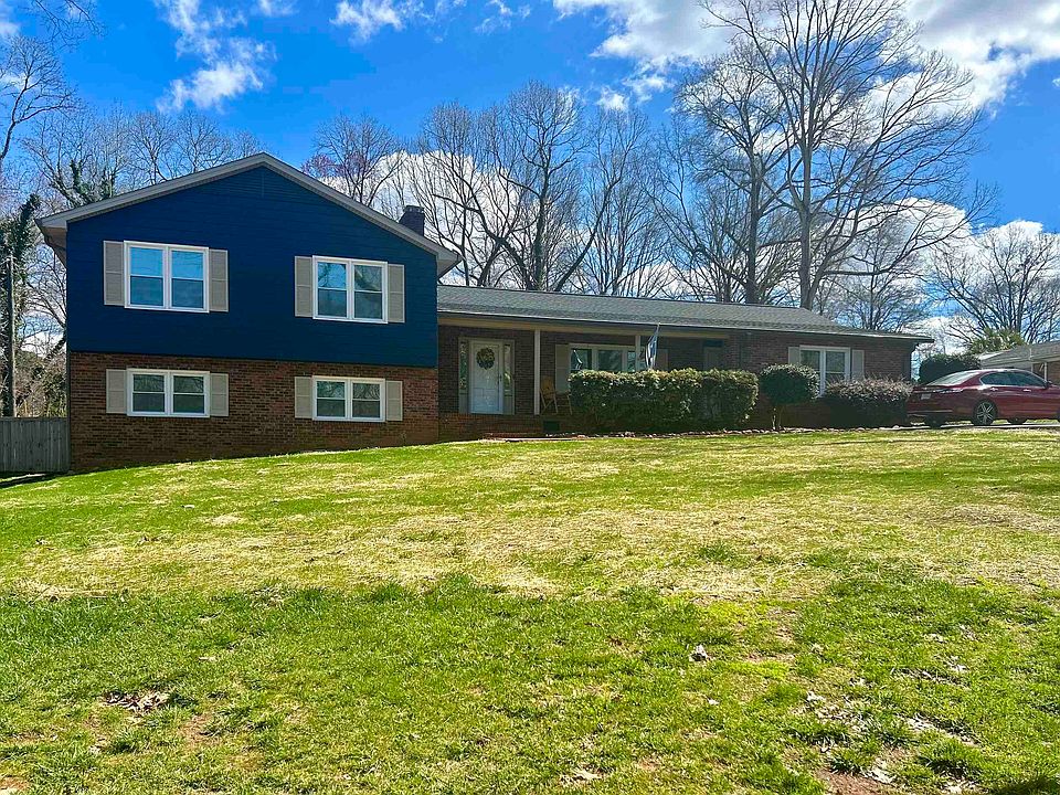 320 Lake Forest Dr, Spartanburg, SC 29307 MLS 309083 Zillow