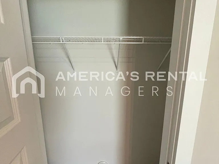 459 Troubadour Ln — Photo 22