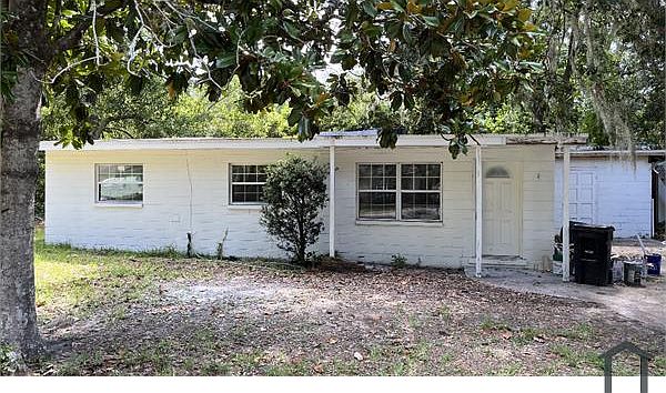 1st image of 2101 SE 50th St