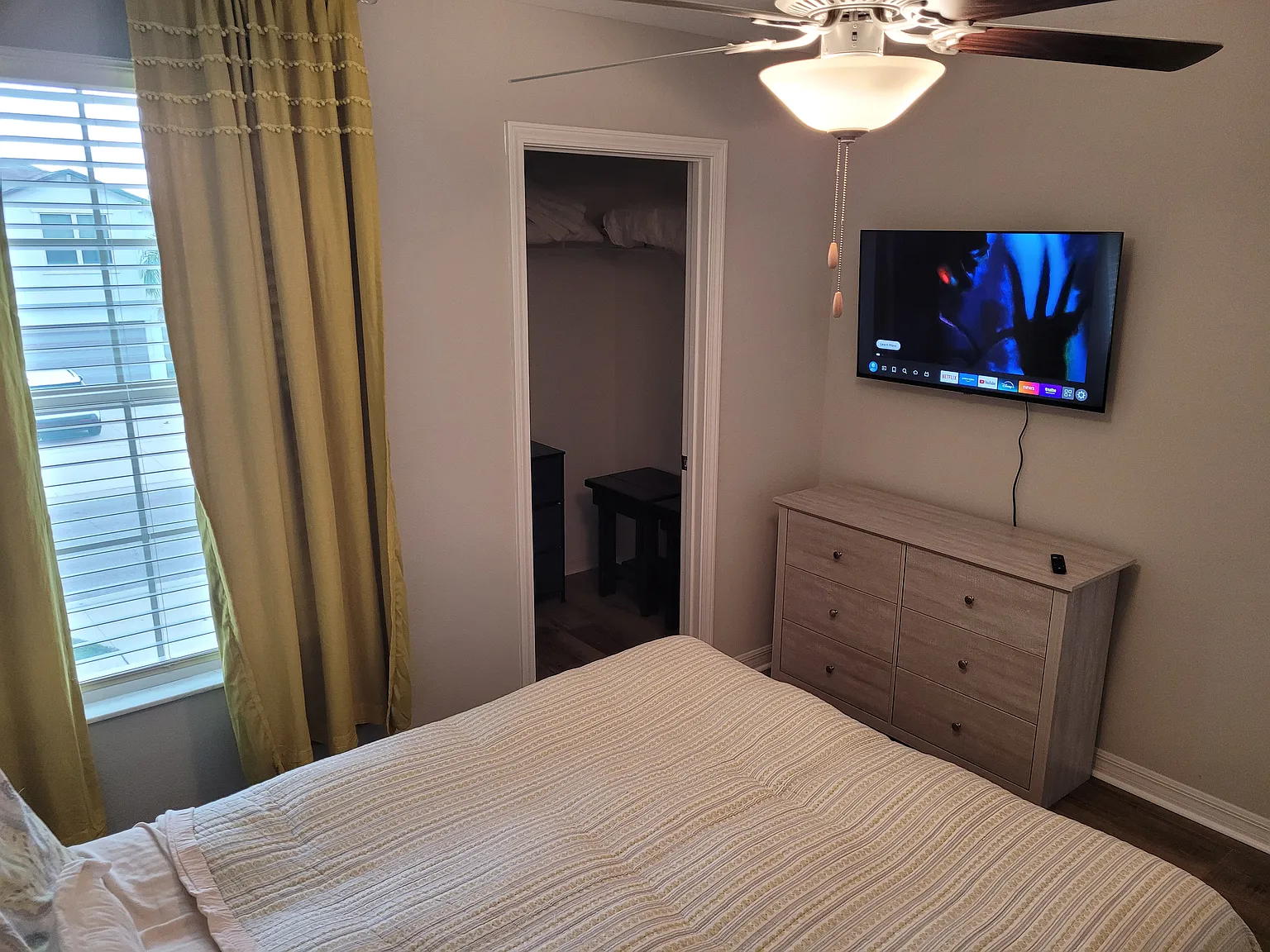 10232 White Linen Ave — Photo 2