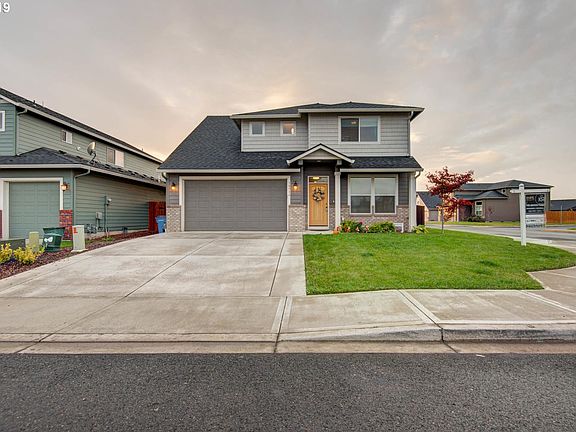 3rd image of 10516 NE 110th Ct