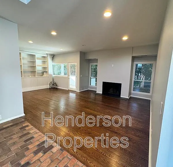 501 Fenton Pl #K — Photo 15